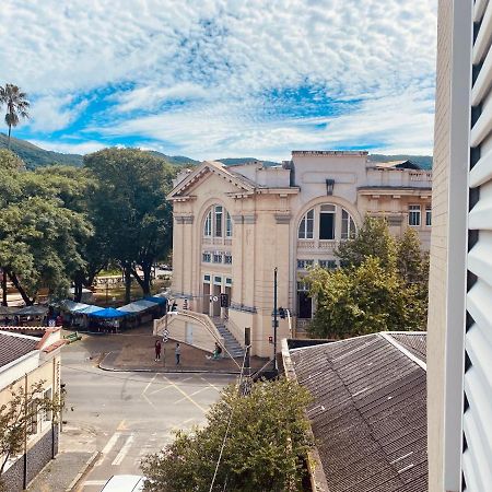 Hotel Thermas Da Mantiqueira - Pocos De Caldas - De Frente Para A Praca Central E Relogio Floral Экстерьер фото